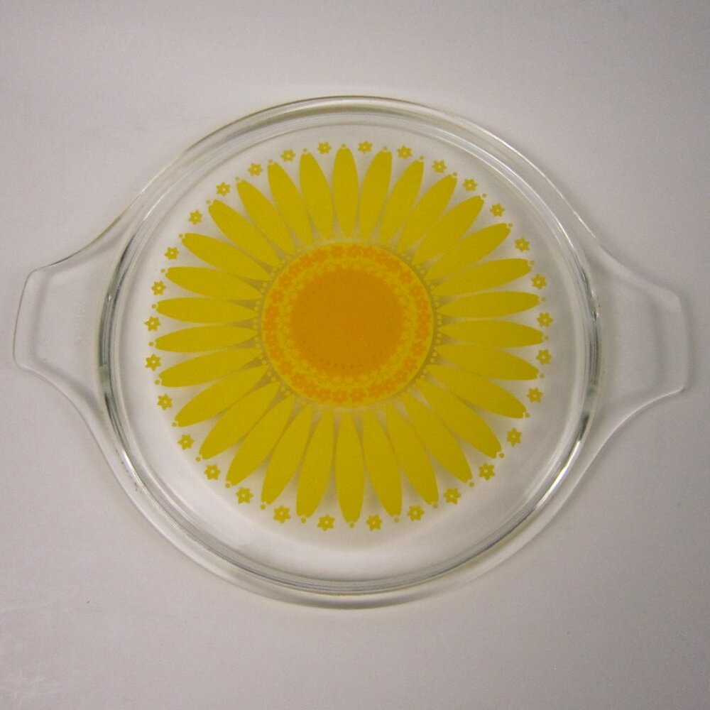 Pyrex Vintage Sunflower Casserole Lid 475 - C 33